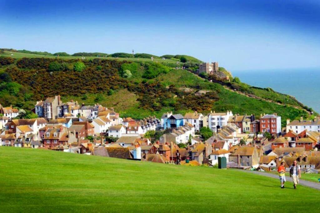 Charming, Bright, Hilltop Apartment. Hastings Extérieur photo